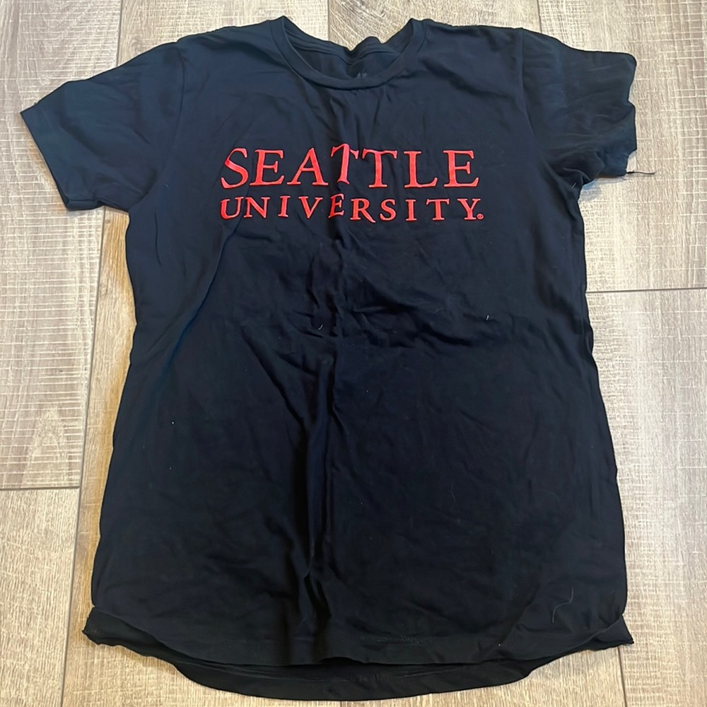 Official Seattle University tshirt. Size medium.